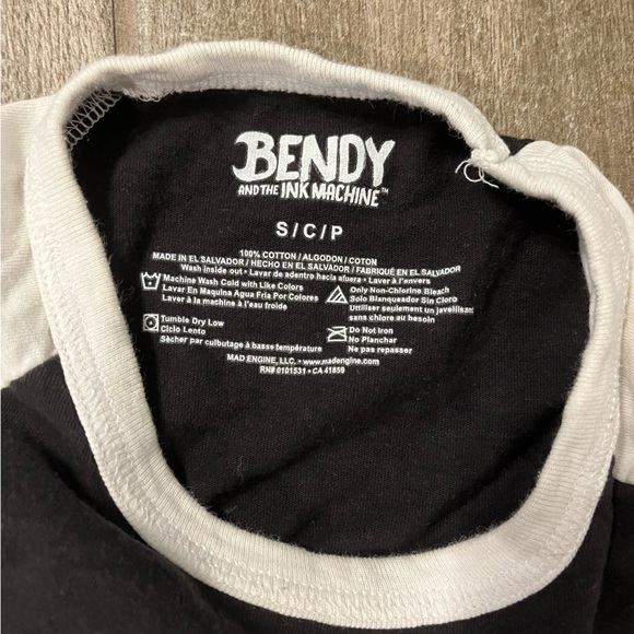 Bendy And The Ink Machine Group Raglan Shirt Youth S - Picture 3 of 8